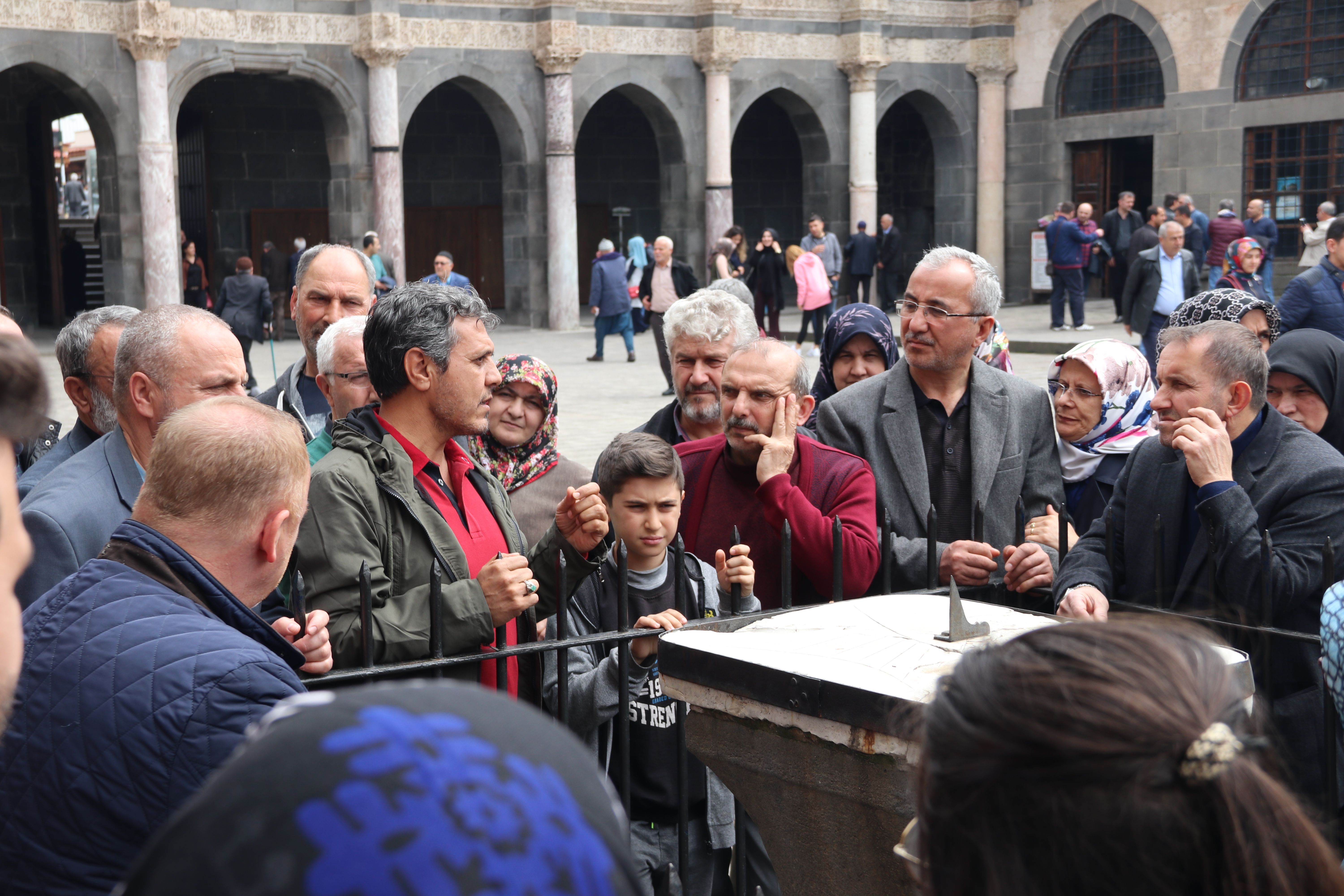  FOTO - Diyarbakır'a turist akını
